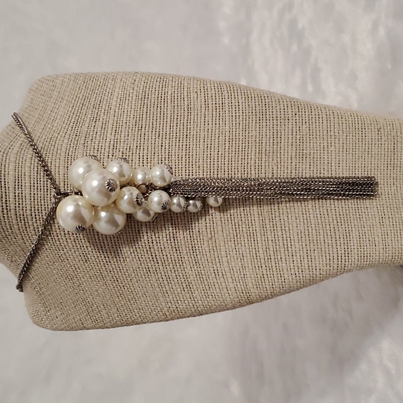 Cluster of faux pearls on a silver tone chain with a tassel also Classic Beauty - Picture 6 of 6